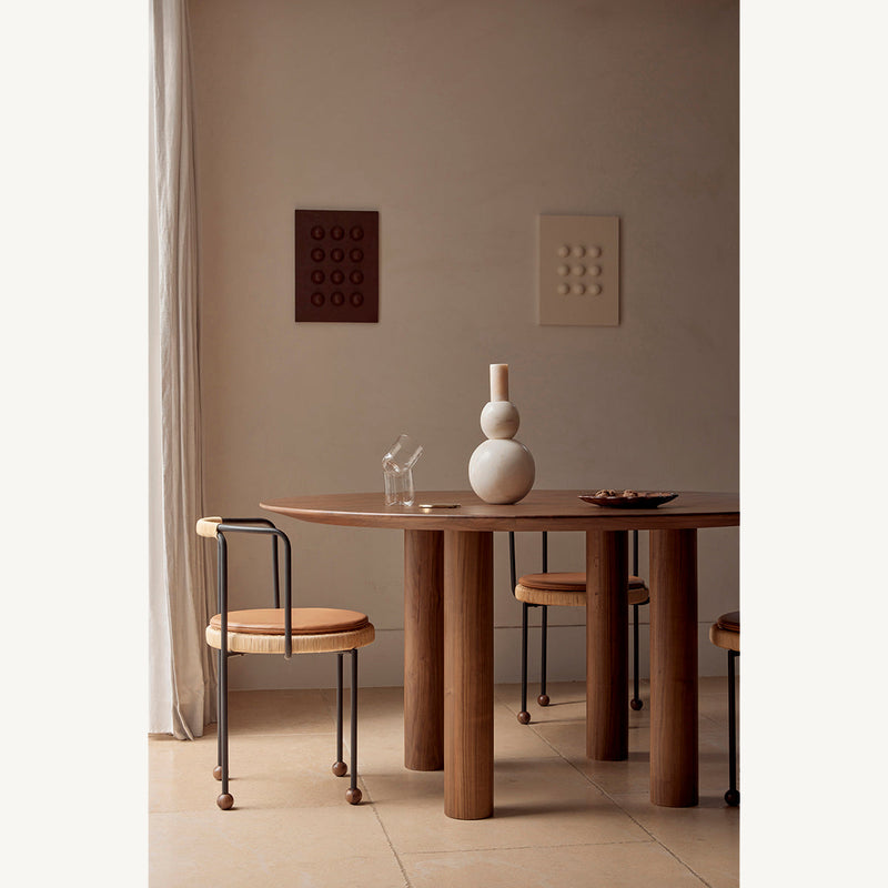 Walnut / 150cm Diameter